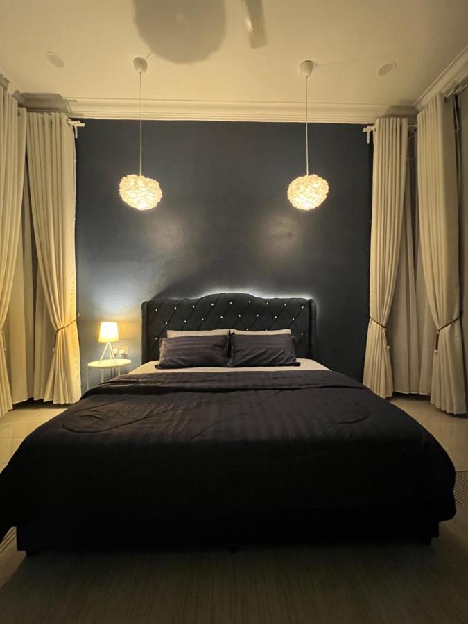 Majestic Homestay - Pasir Puteh Exteriör bild