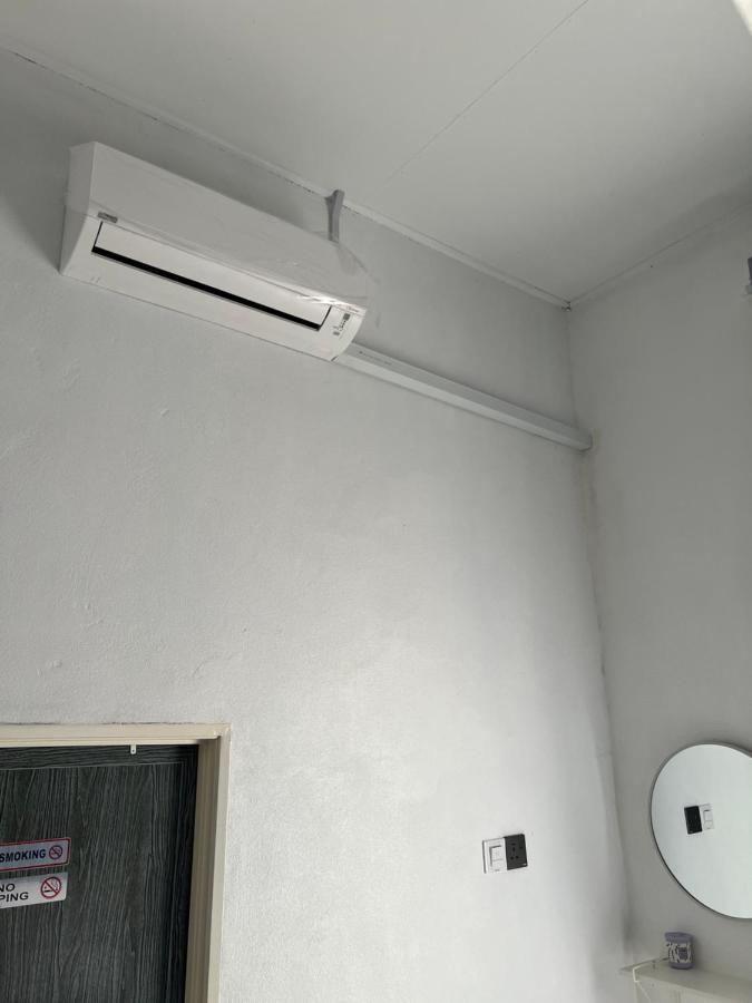 Majestic Homestay - Pasir Puteh Exteriör bild